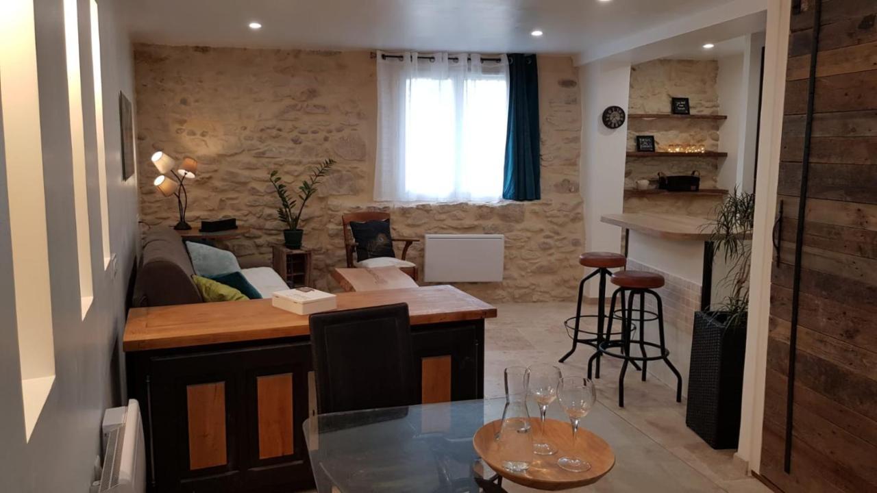 Maison Au Calme En Campagne Climatisee Caderousse Εξωτερικό φωτογραφία