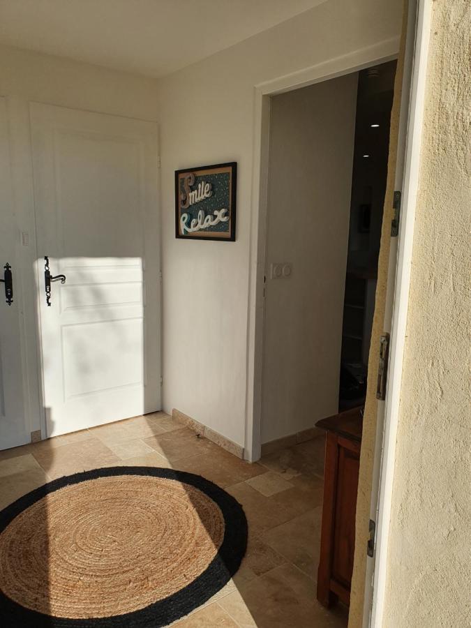 Maison Au Calme En Campagne Climatisee Caderousse Εξωτερικό φωτογραφία